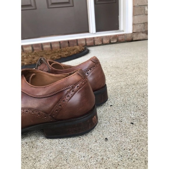 Aldo brown wing tip oxfords size 11.  Case 023.  0820 main image 6